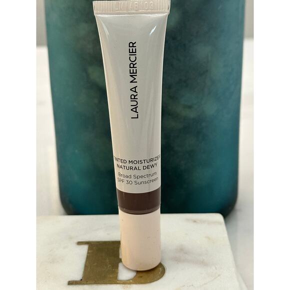 Laura Mercier Tinted Moisturizer Natural Dewy SPF 30 Sunscreen NIB 7N Mahogany - Picture 5 of 8